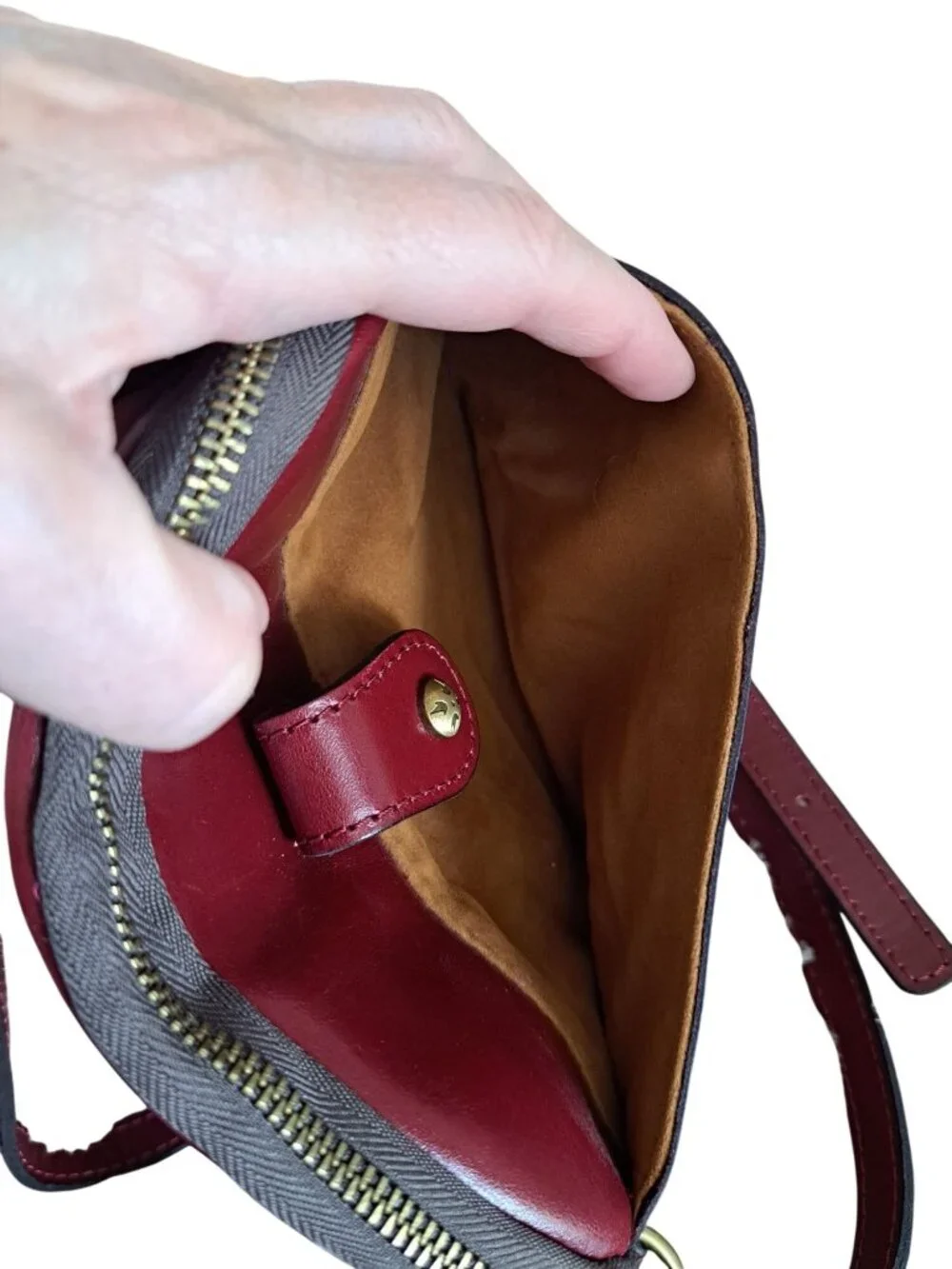 Patricia Nash Small Leather Crossbody Bag Purse Adjustable Burgundy Supple - Picture 13 of 16